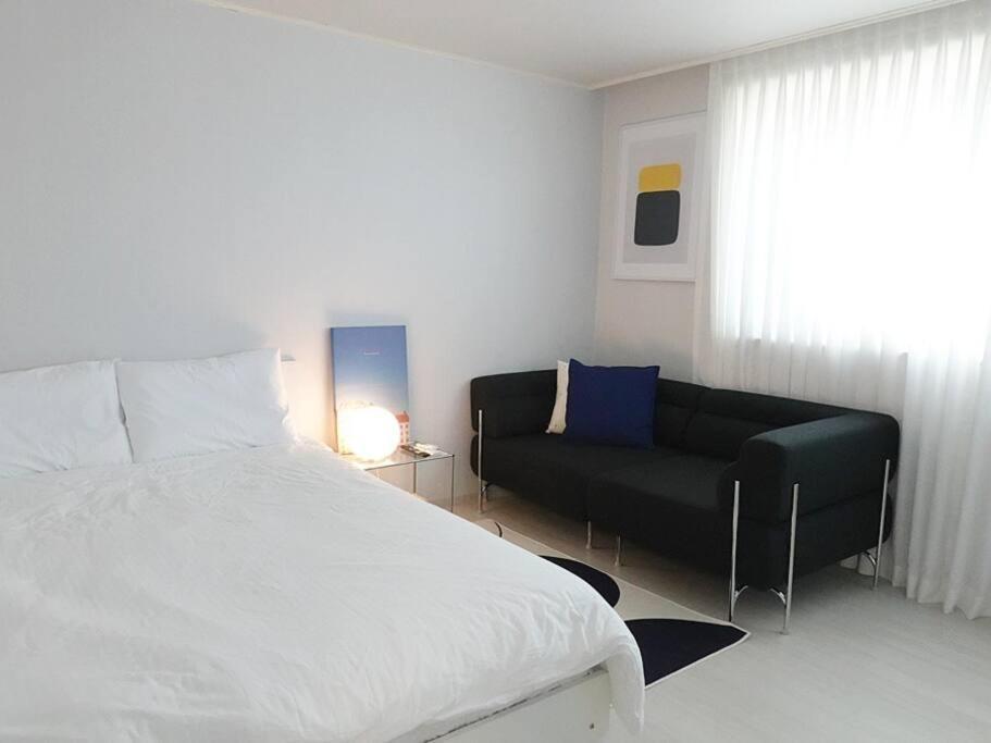 Daewha Kintex 5min Daewha Station 5min Baek Hospital 1min Apartment *